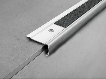 PROSTYLE GRIP ACC - Brushed steel star nosing by Progress Profiles - view 2